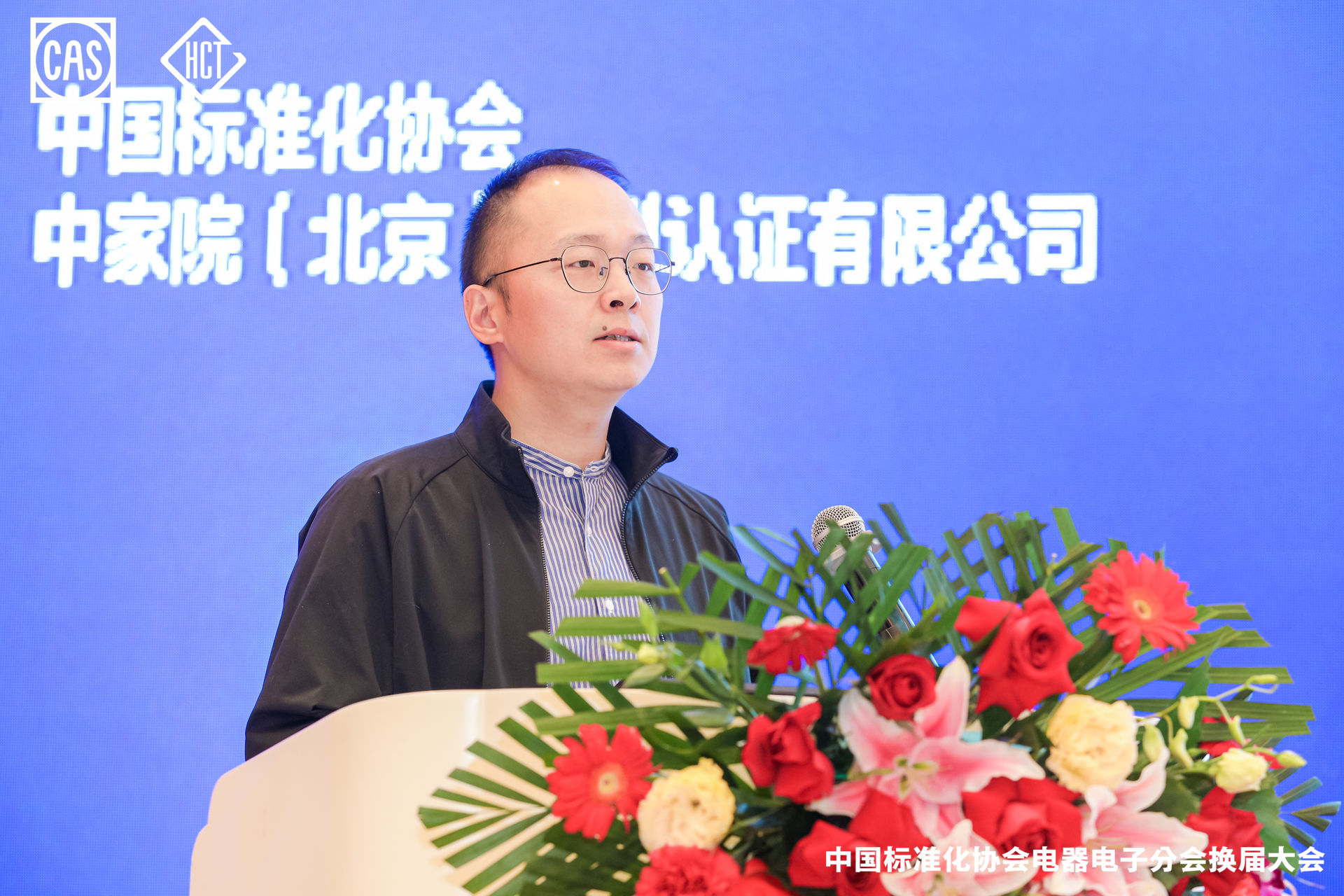 李.jpg
